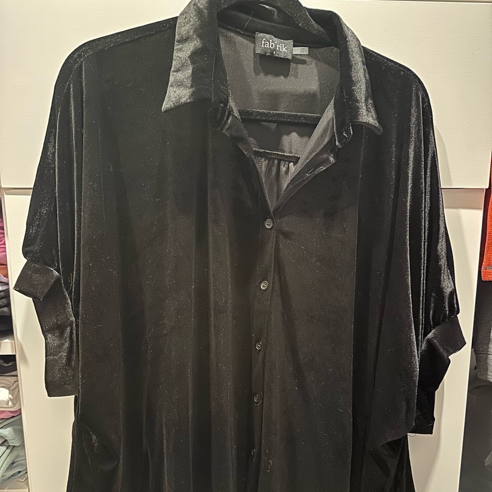 Fabrik black velvet button up top